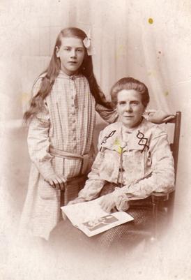 Helena & Mary 1917